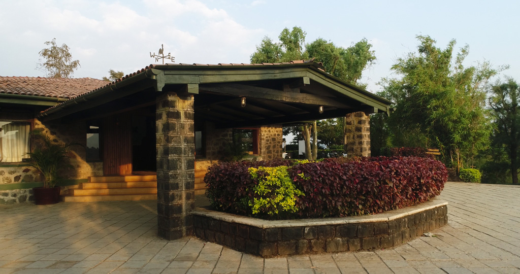 Scenic Resort, Romantic Treehouse – Shendi, Maharashtra
