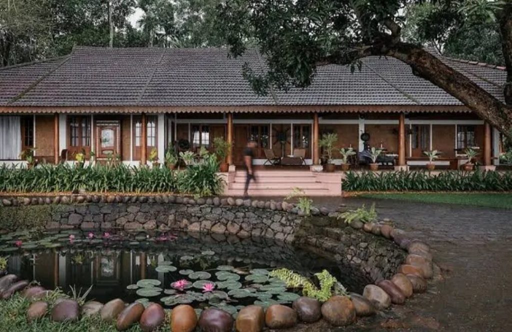 handpicked stays in Kerala