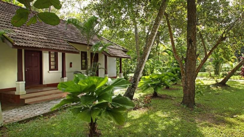 luxury resorts in alleppey