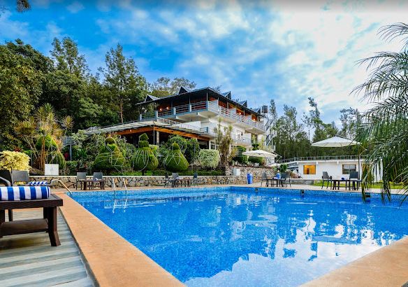 resorts in Chikmagalur with a pool