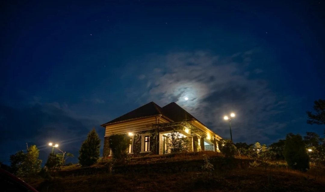 resort-under-starry-sky