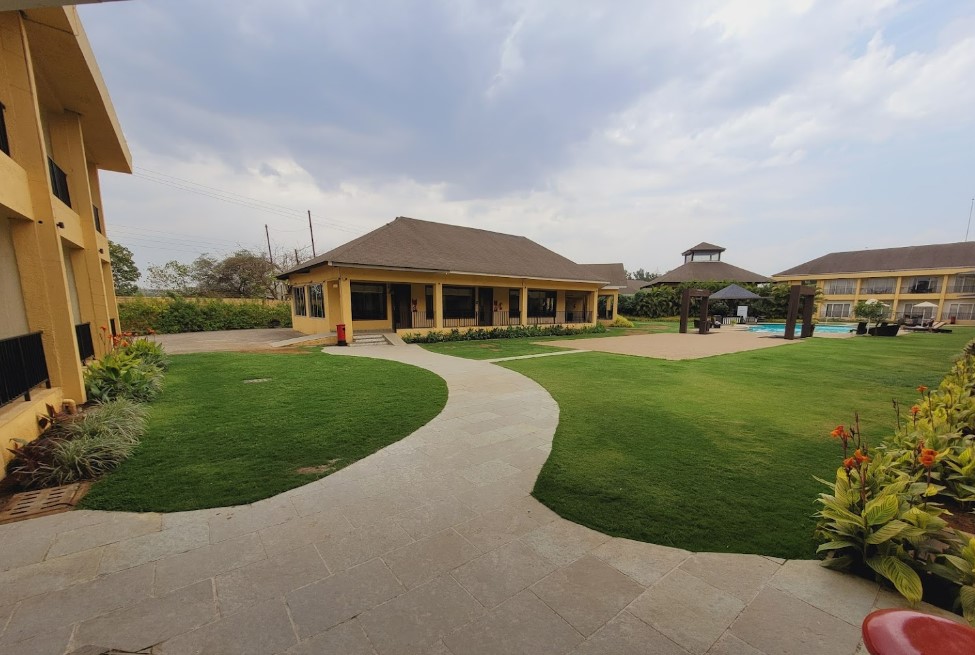 spa resorts near pune