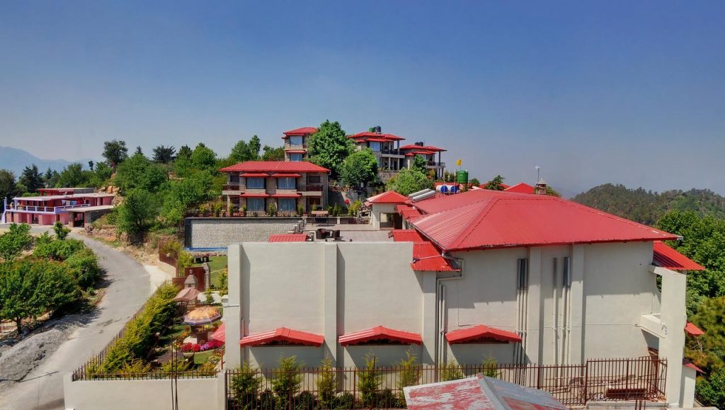 mountain resorts near Delhi