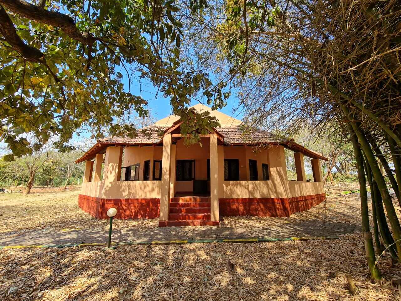 best jungle resorts in karnataka