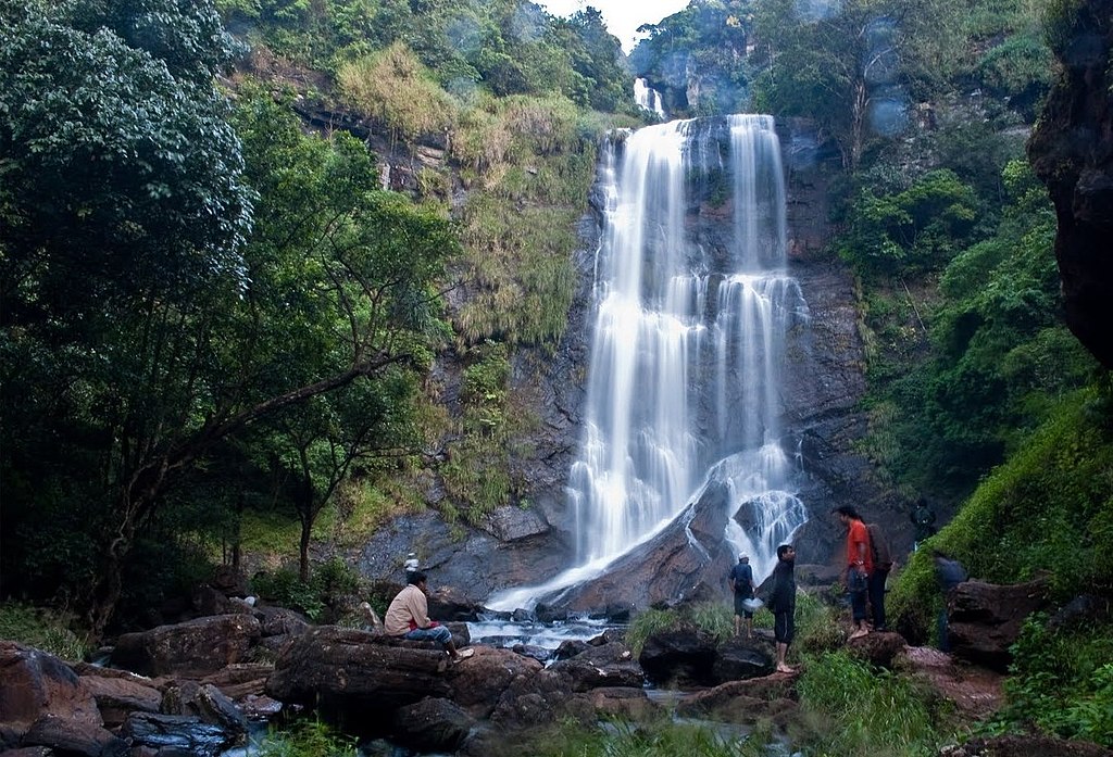 private pool resort in chikmagalur