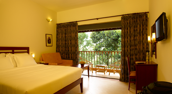 Thekkady Wildlife Escape: bedroom view