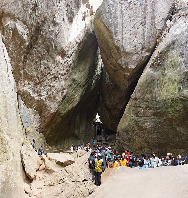 Edakkal caves entry point