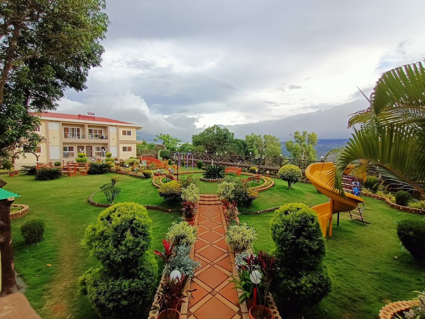 pool villas in Panchgani