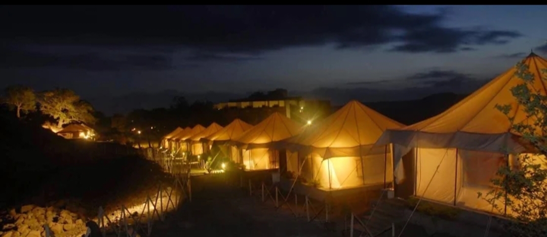 Resorts Near Pune For Anniversary Celebration: Heritage Stay tent view