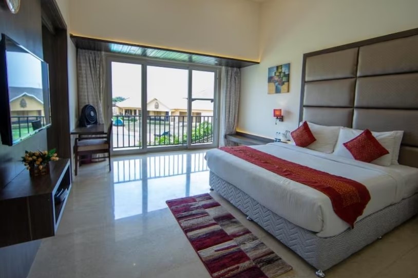 Luxury Boutique Stay In Igatpuri bedroom view