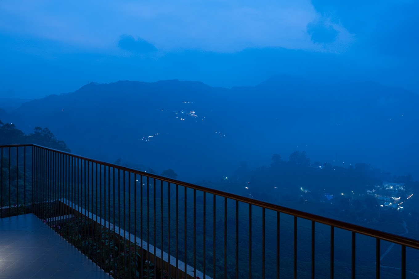 Misty Highland Hill Retreat & Spa balcony view