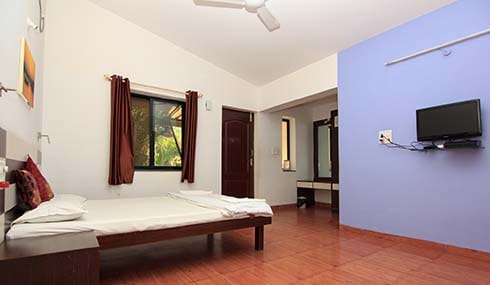 farm stay in Panchgani- room from side angle