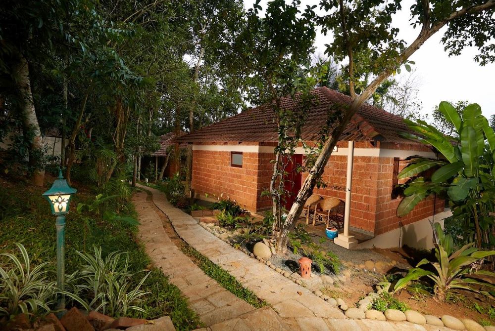 Luxurious Stays with a Jacuzzi near Bangalore