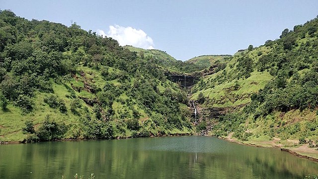 resorts near bhavali dam in igatpuri