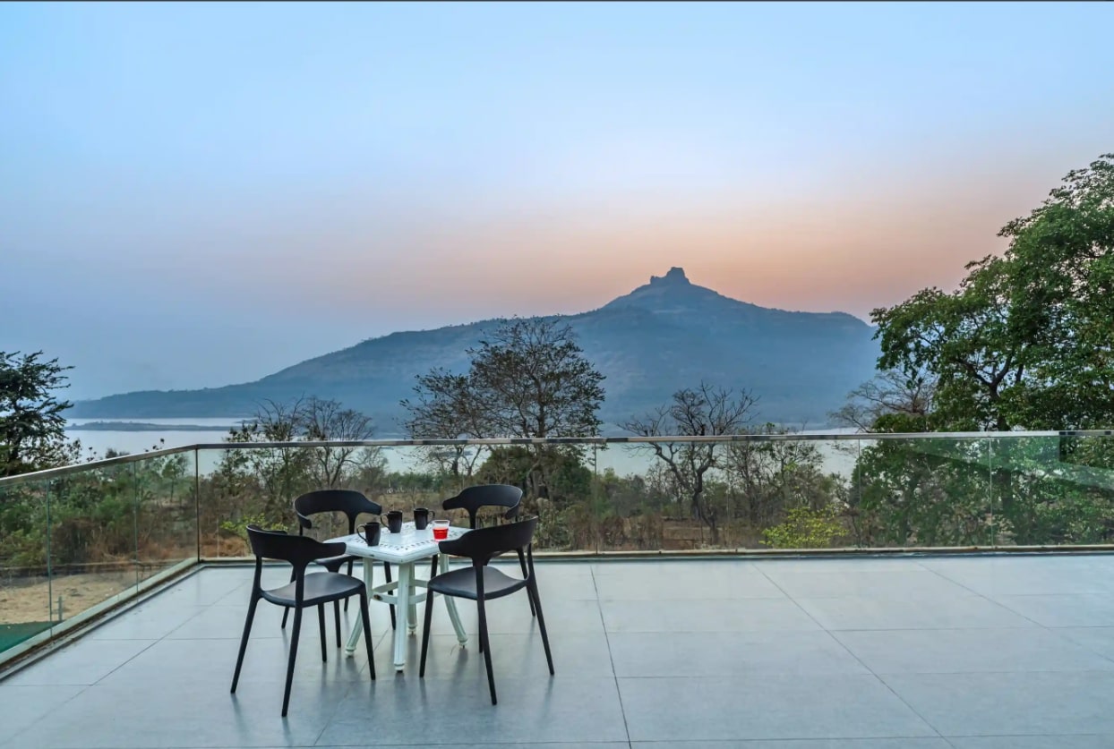 villas for a perfect long weekend getaway near Mumbai in 2025