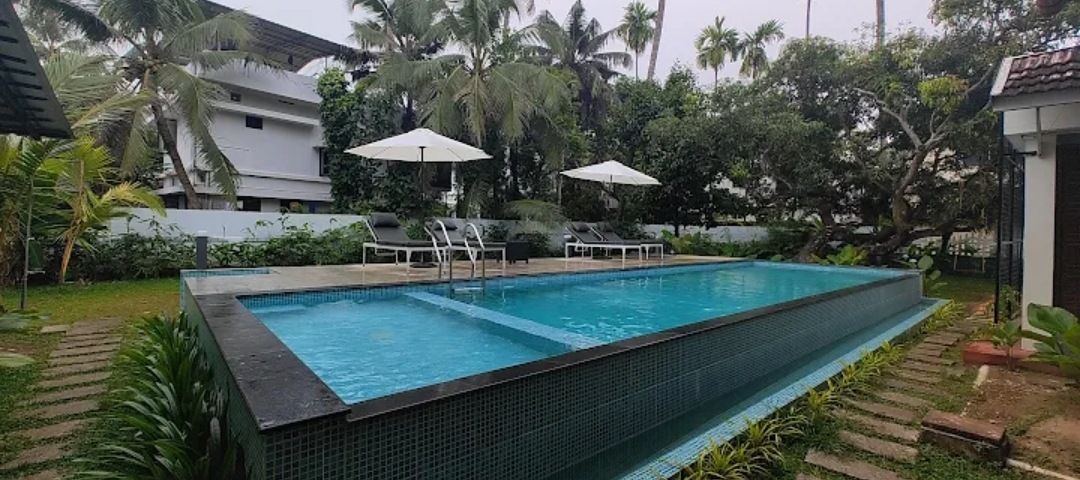 Kochi Heritage Villa-swimming pool view