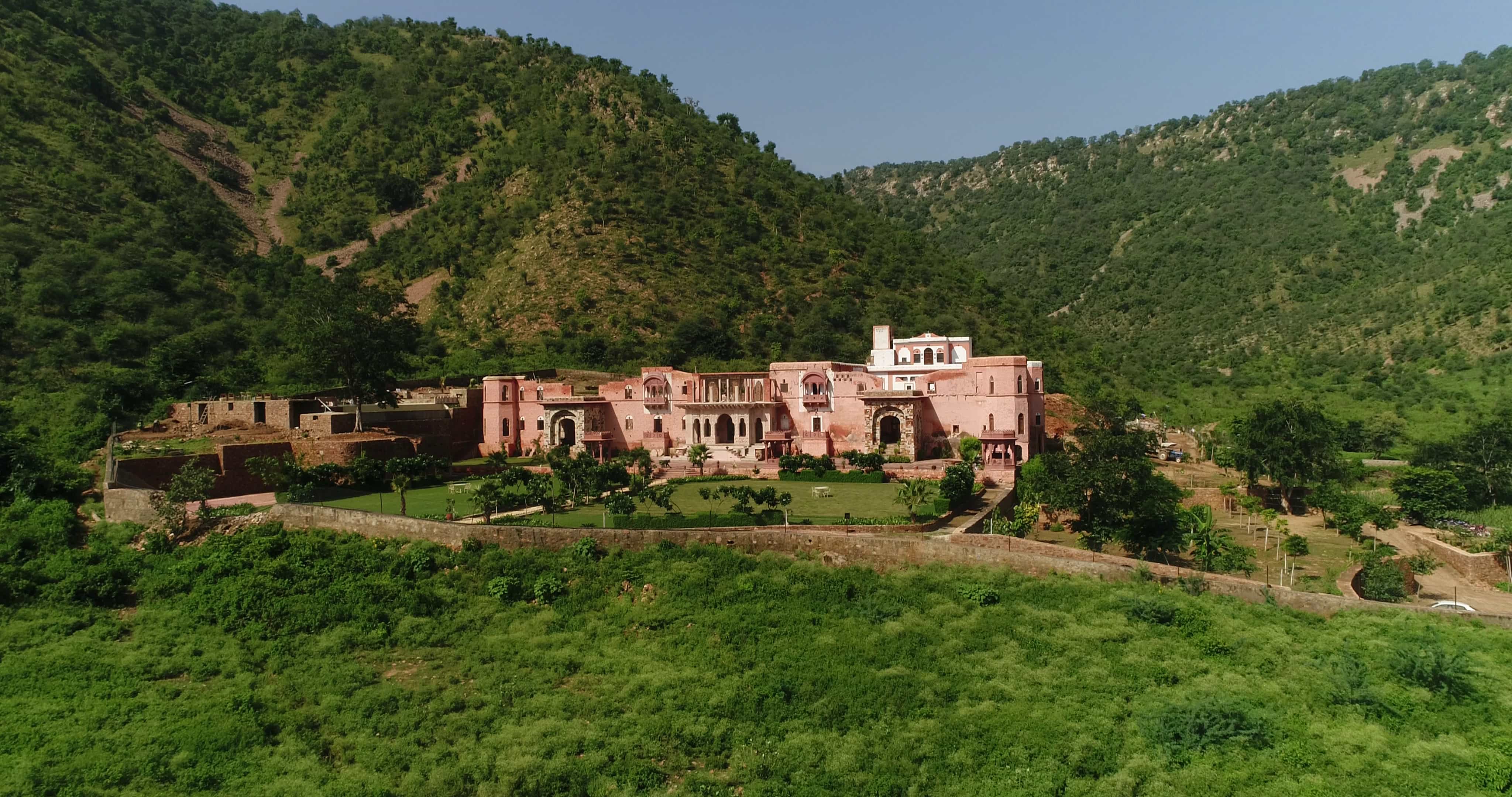 Resorts Near Delhi For Top MNC Corporate Outings-The Lake View Palace property view