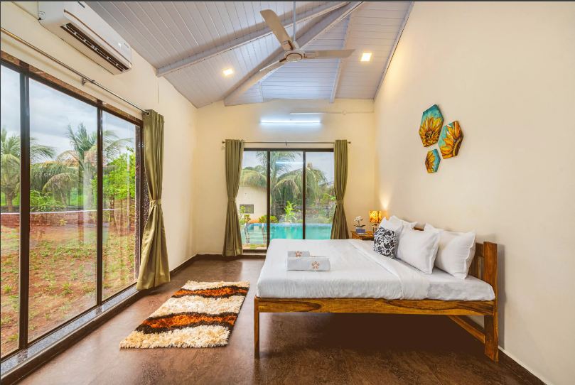 family villas for January long weekends near Mumbai