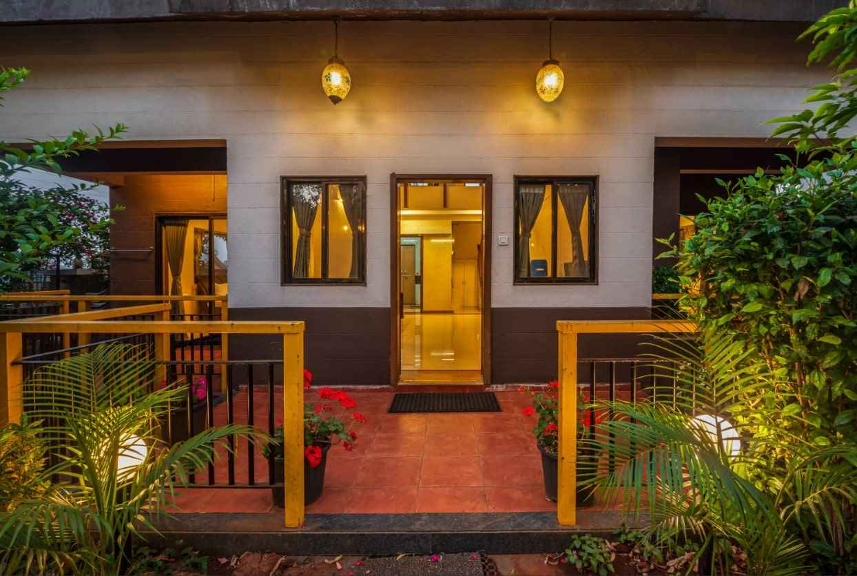 4bhk villa in Panchgani-entrance way to the property view