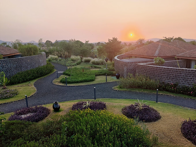 luxury resorts in Maharashtra