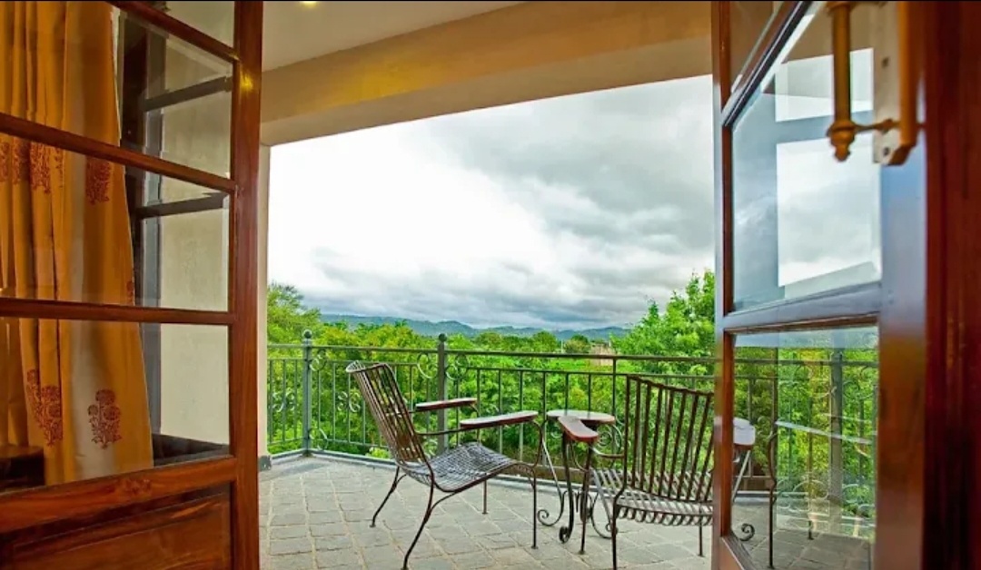  The wildlife lodge balcony view