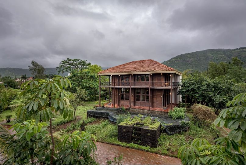 Exteriors of the Lonavala Rockhouse Retreat, one of the best 3BHK villas in Lonavala with pool