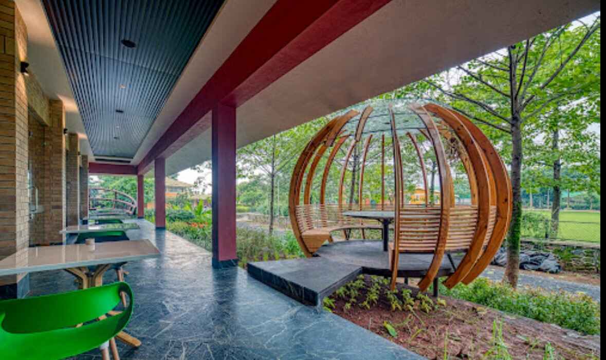 Outdoor sitting area at the Hillside Haven Getaway