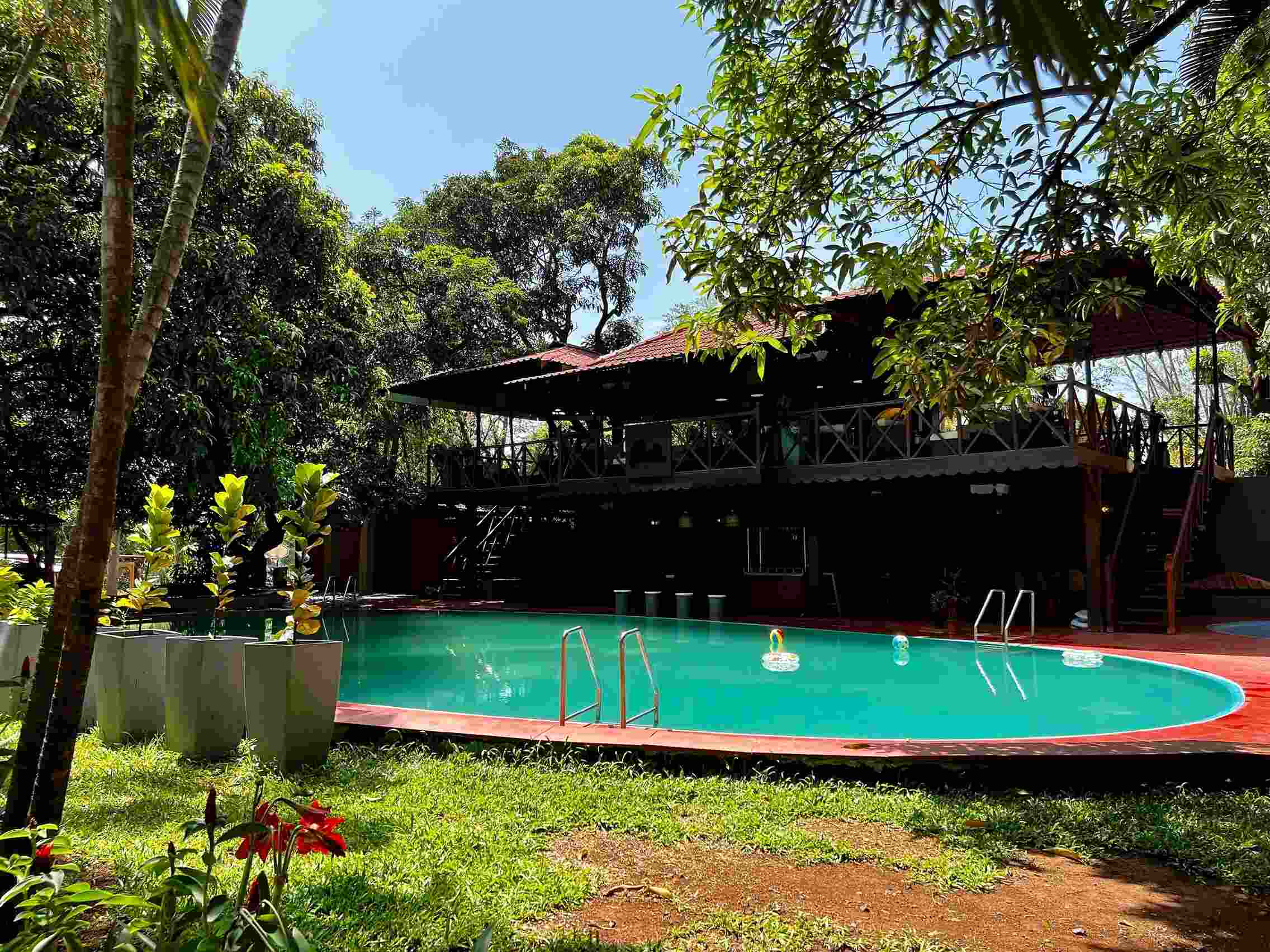 pure veg resorts near Mumbai