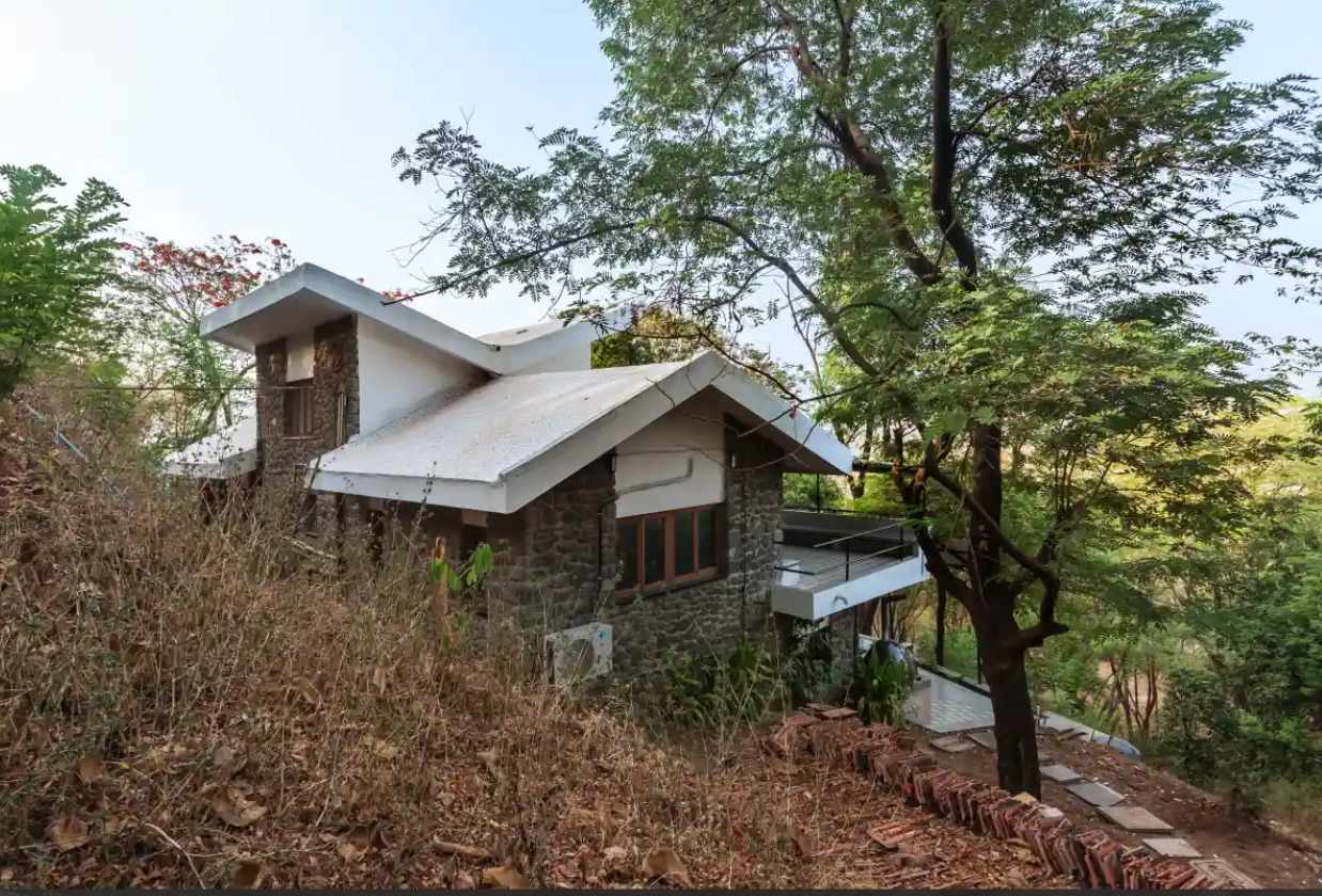 Villas In Lonavala: Lonavala Mountain View Escape