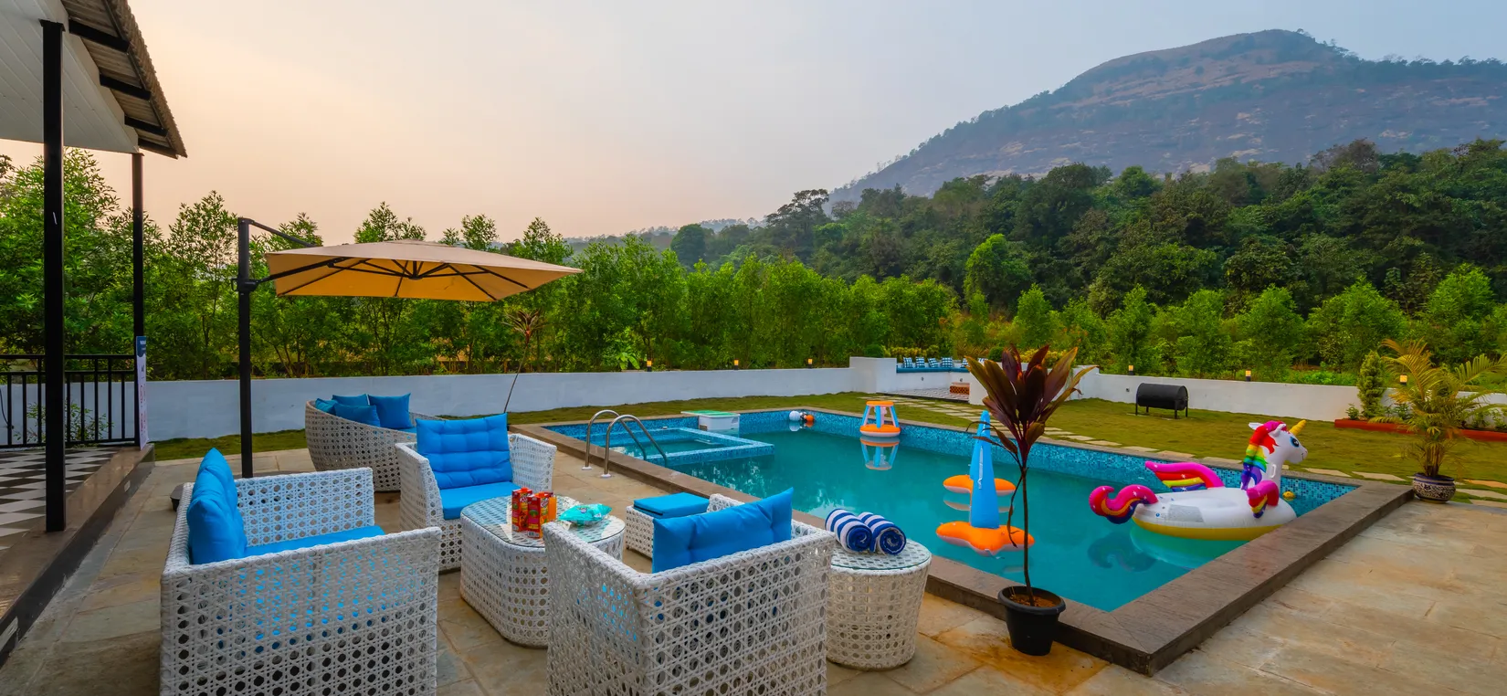 Villas-With-Private-Pool-In-Karjat