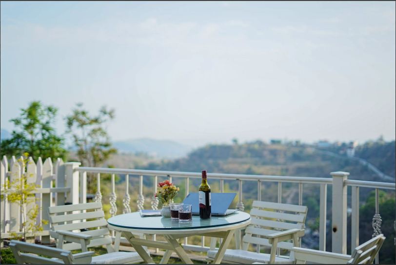 breakfast-on-the-terrace