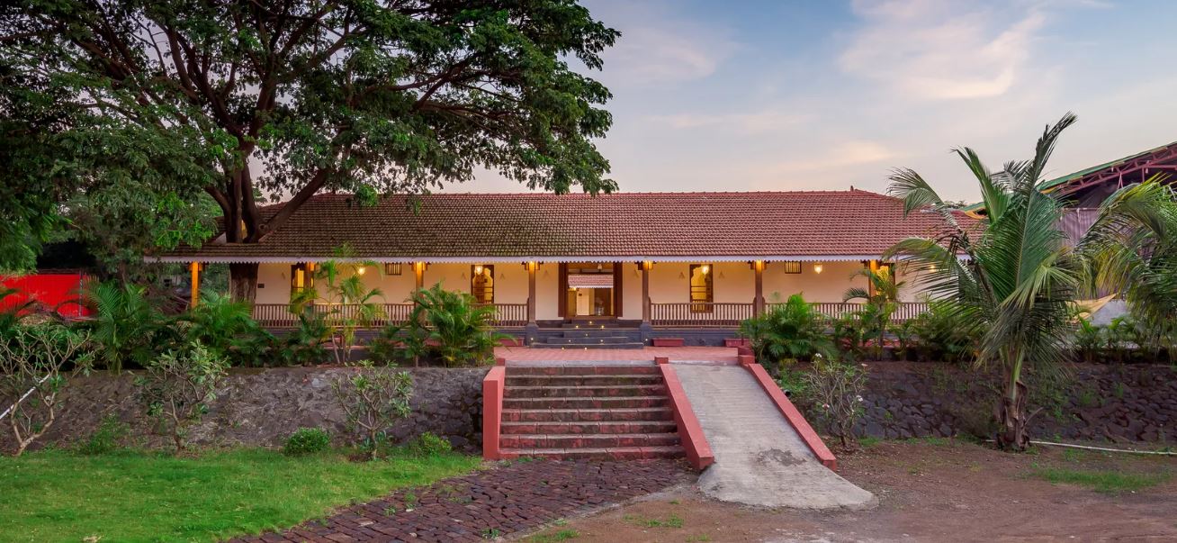 pet friendly villas in Nashik