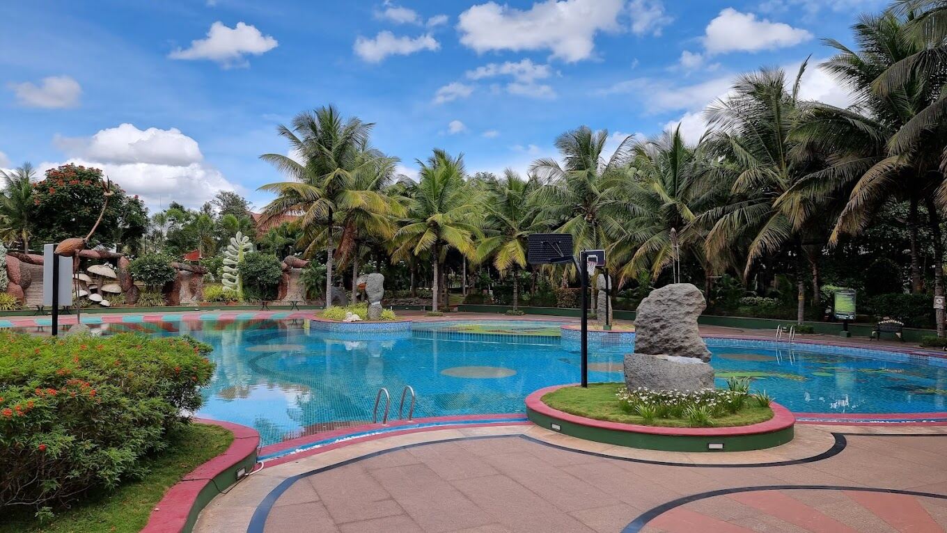 resorts for summer getaways near Bangalore with pool in 2025