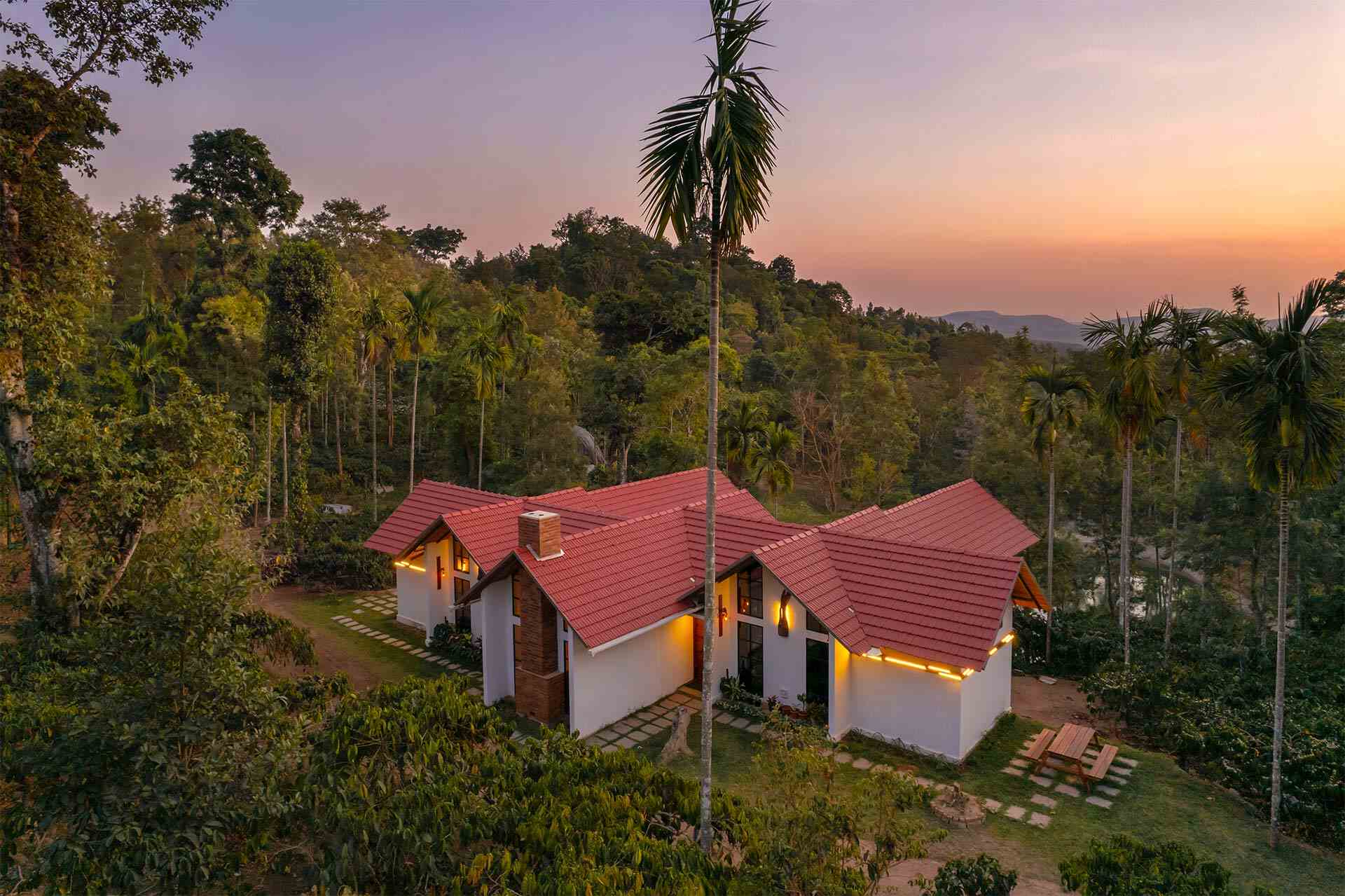 luxury resorts in chikmagalur