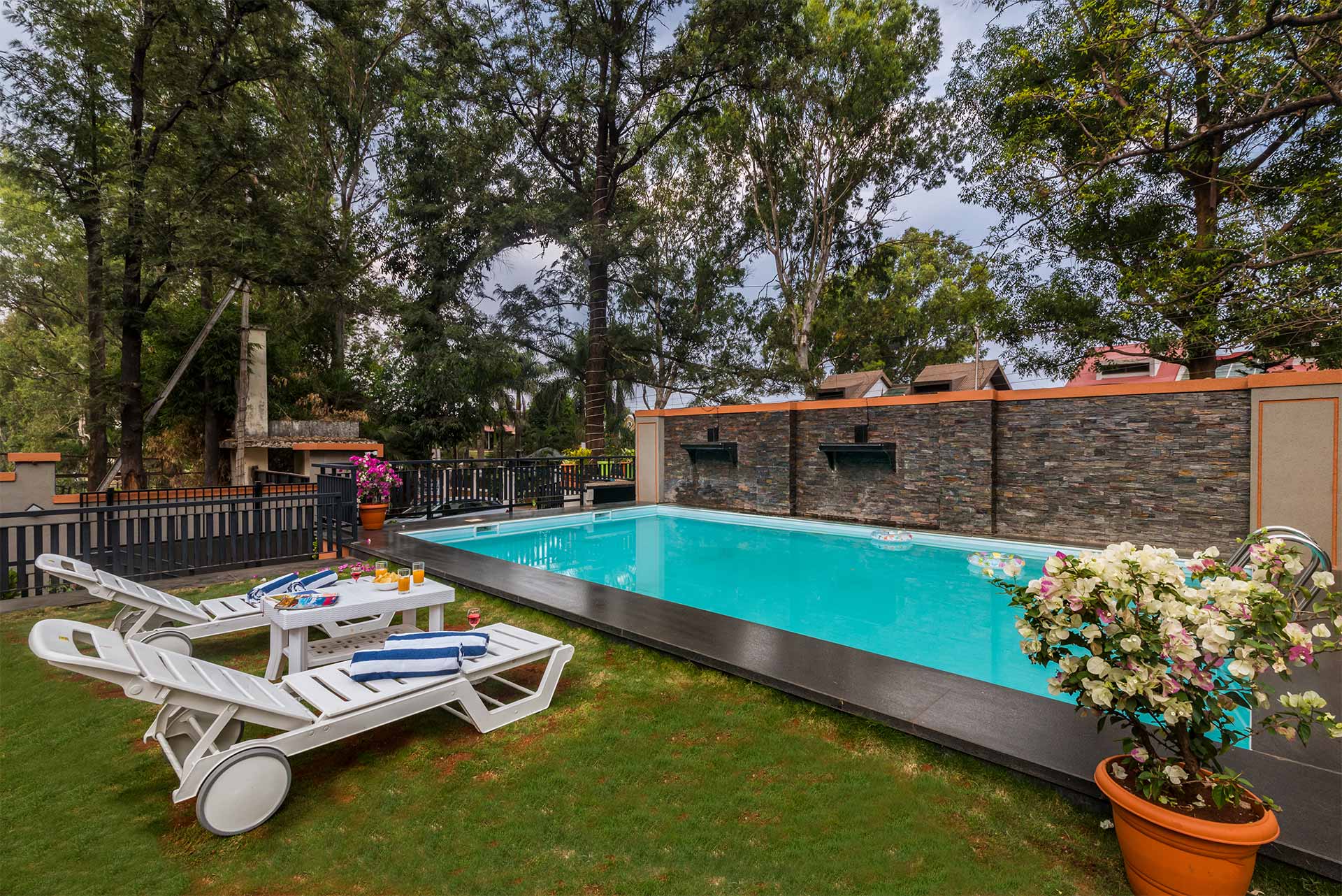 best curated stays in Panchgani