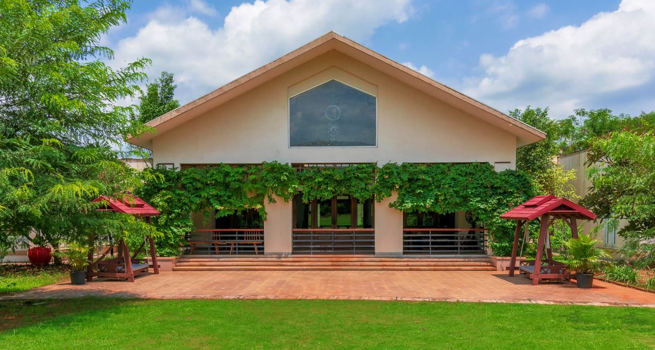 Family Villas in Karjat for January Long Weekends 2025