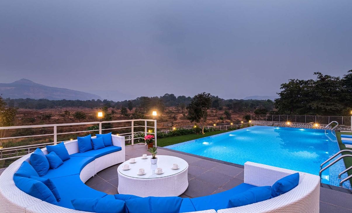 family villas for January long weekends near Mumbai