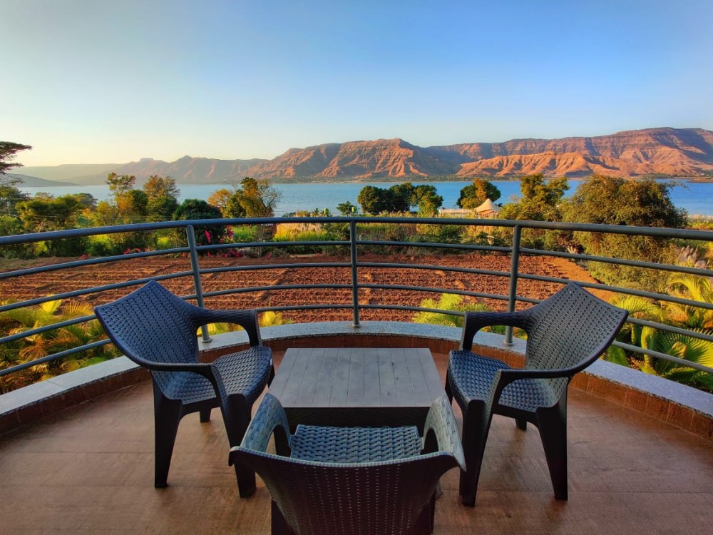 resorts for summer getaways in Panchgani with pool in 2025