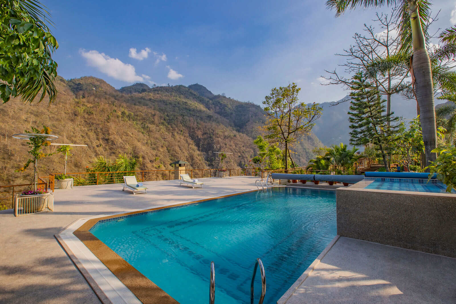 resorts near Delhi NCR for April long weekend with pool in 2025