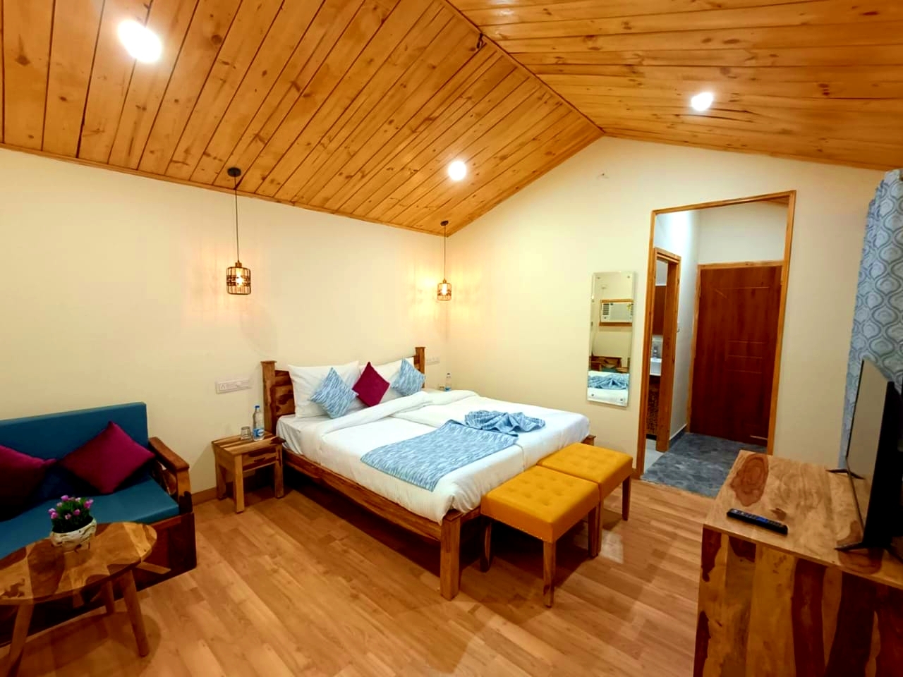 luxury summer getaways in Himachal Pradesh with pool in 2025